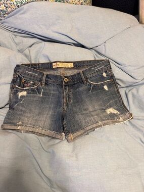 HOLLISTER DENIM SHORTS